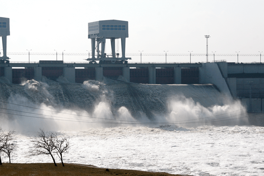 Ilustratīvs attēls: hidroelektrostacija. Ūdens kā viens no dabas resursu veidiem.